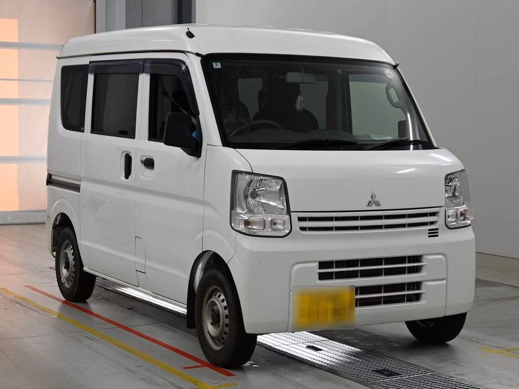 MITSUBISHI MINICAB