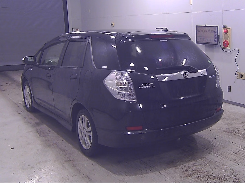 HONDA FIT SHUTTLE