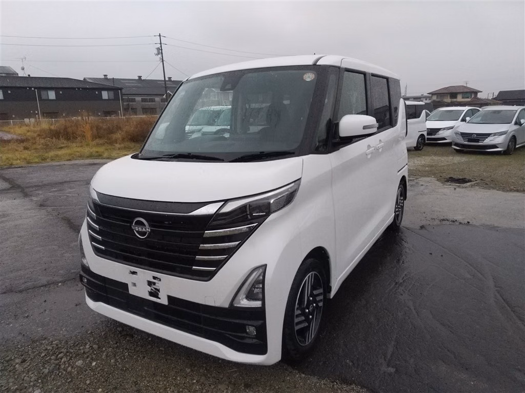 NISSAN ROOX