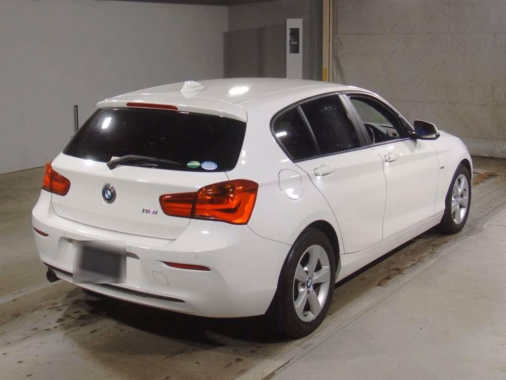 BMW 1-SERIES
