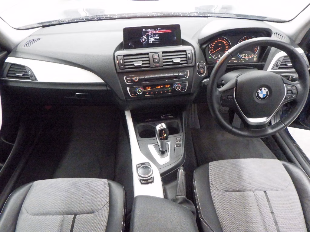 BMW 1-SERIES