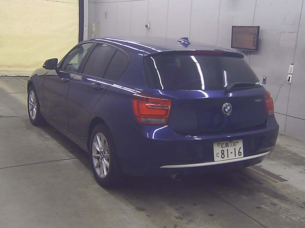 BMW 1-SERIES