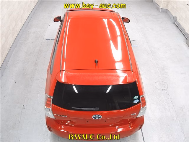 TOYOTA PRIUS ALPHA