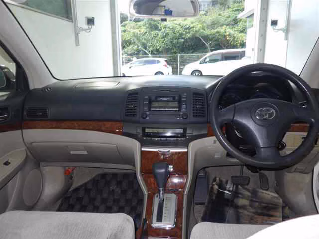 TOYOTA PREMIO