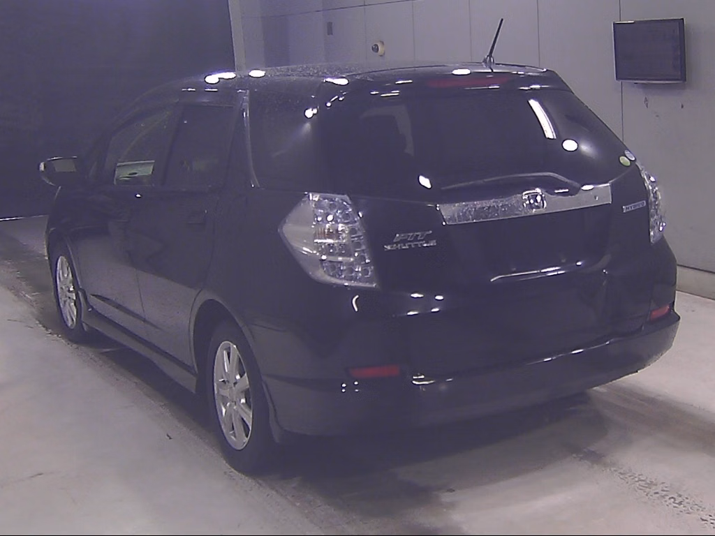 HONDA FIT SHUTTLE