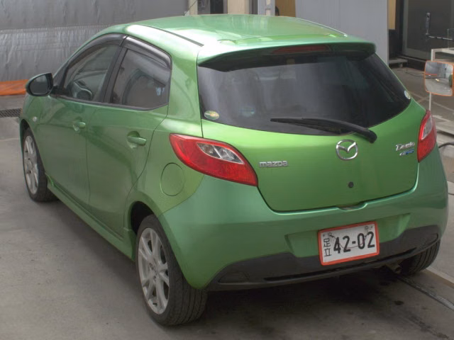 MAZDA DEMIO