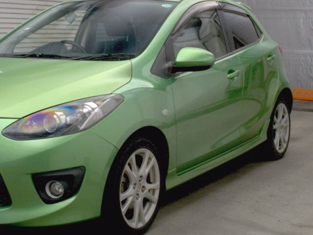 MAZDA DEMIO