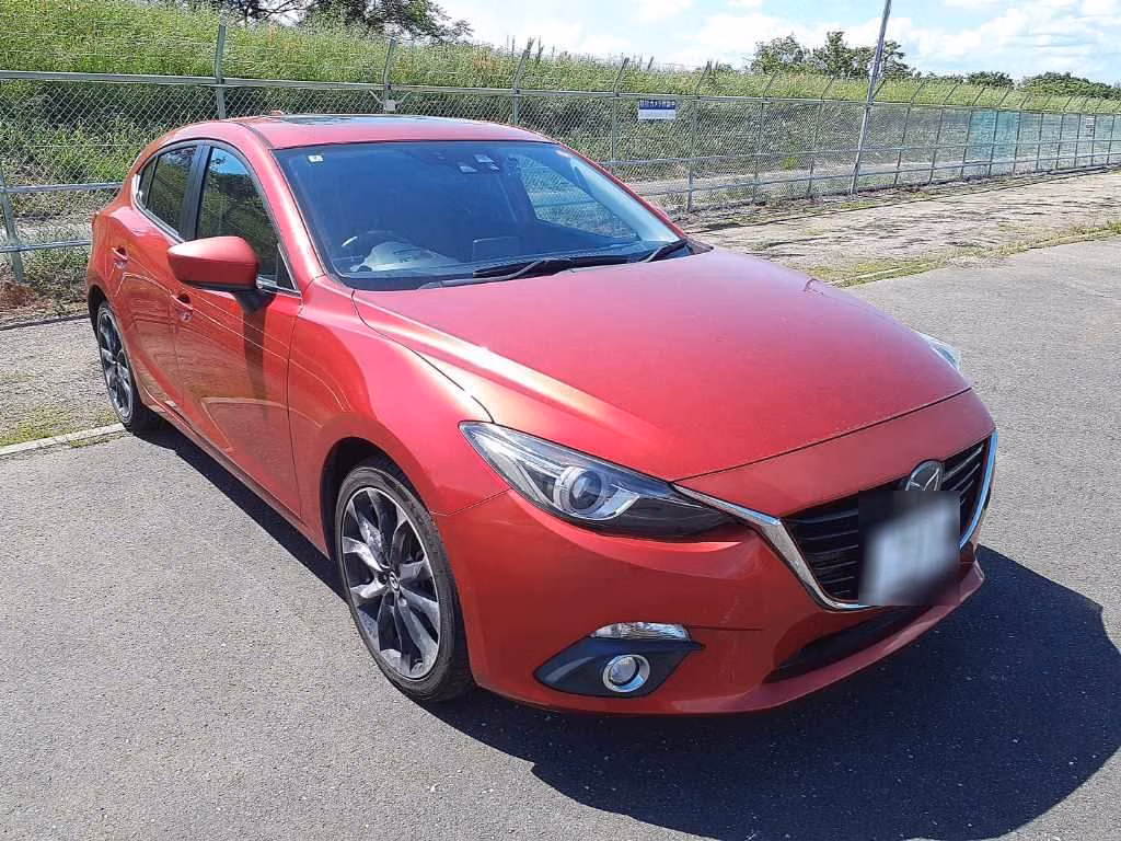 MAZDA AXELA