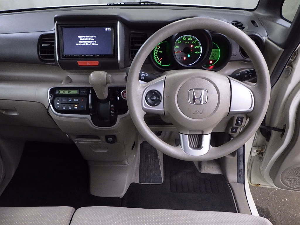 HONDA N-BOX