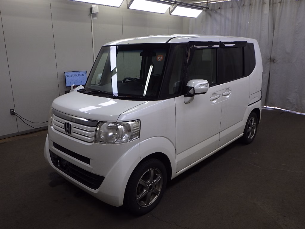 HONDA N-BOX
