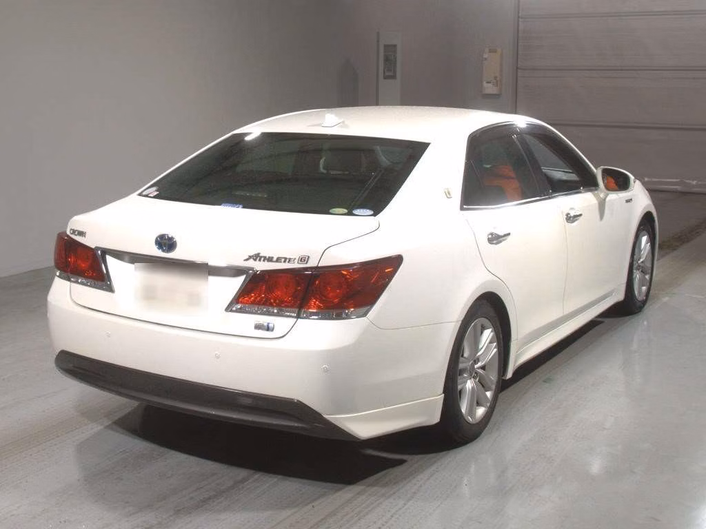 TOYOTA CROWN