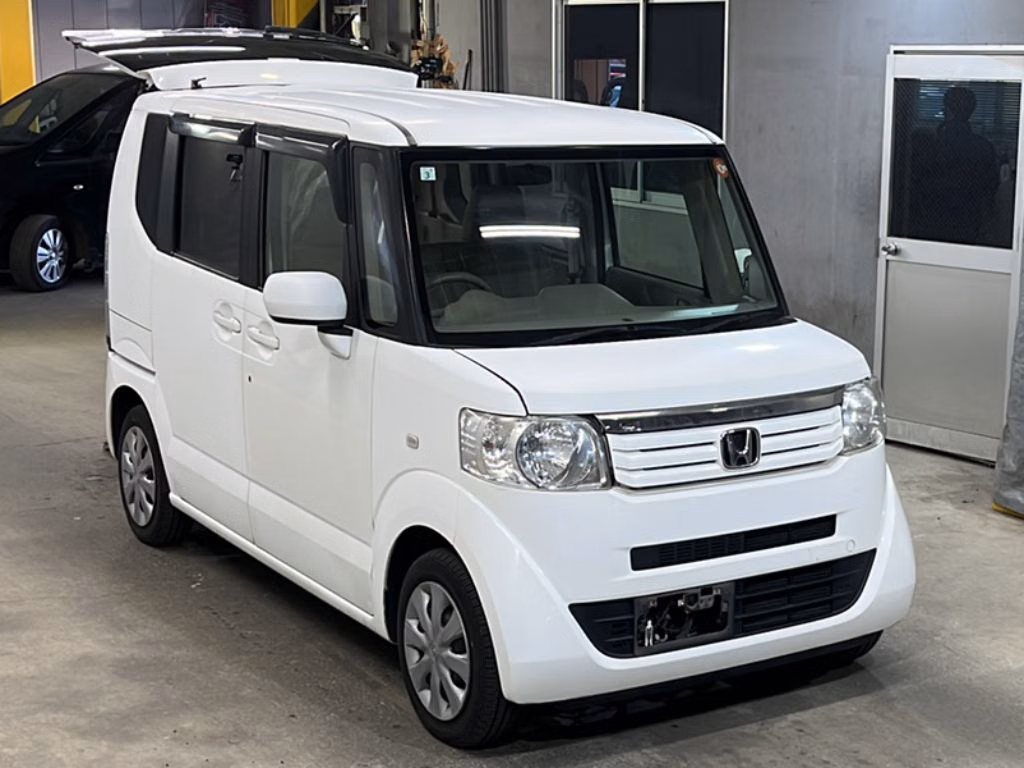 HONDA N-BOX+