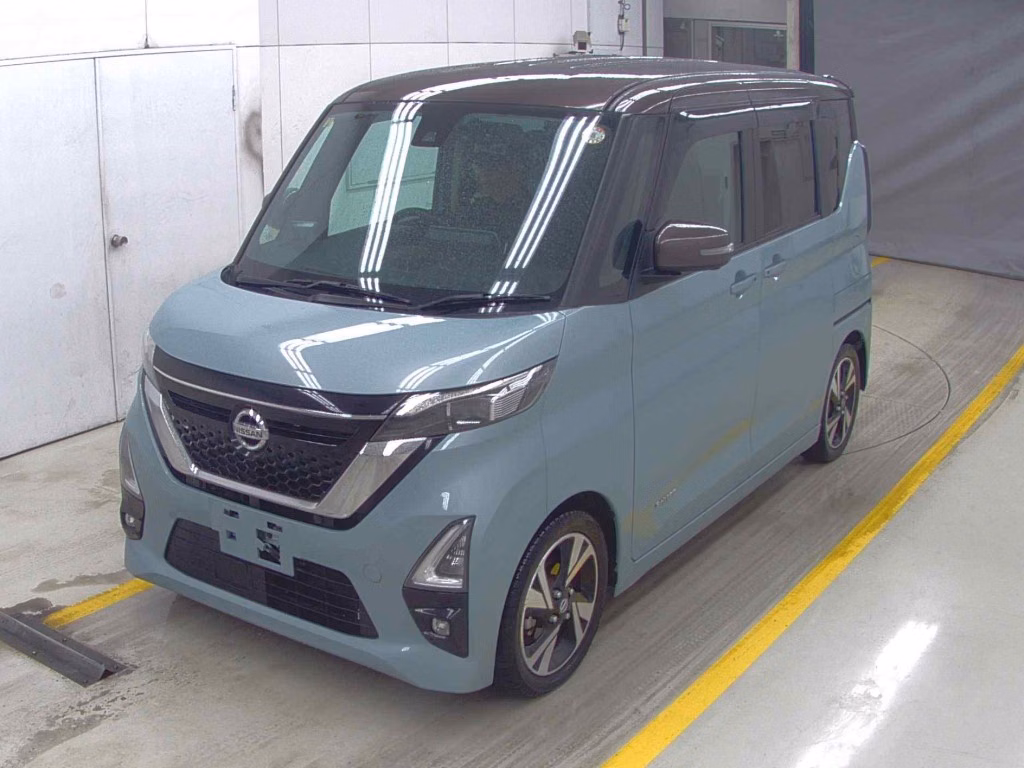 NISSAN ROOX