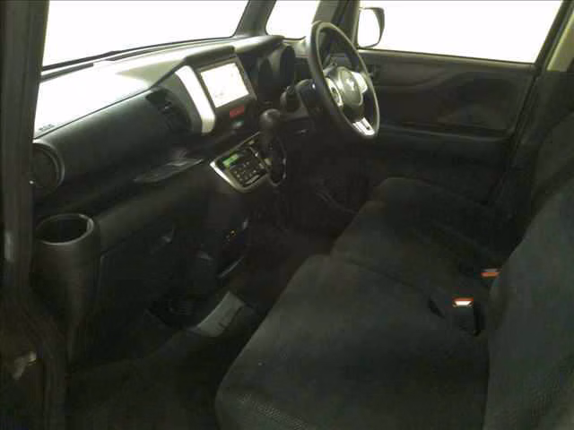 HONDA N-BOX+