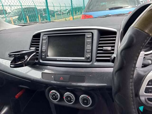 MITSUBISHI GALANT FORTIS