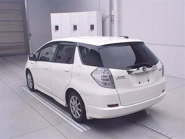 HONDA FIT SHUTTLE