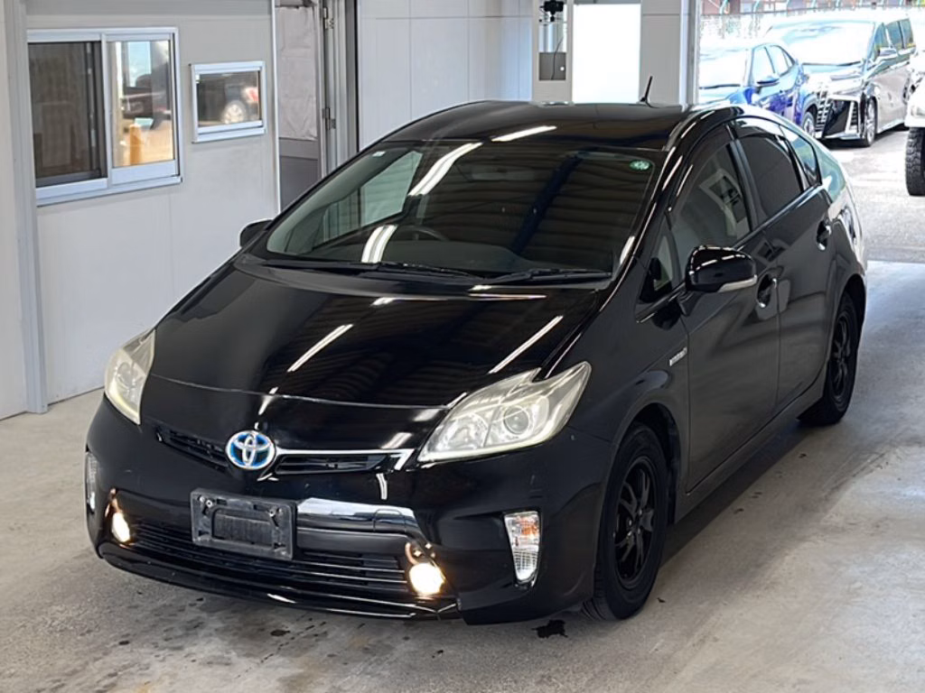TOYOTA PRIUS