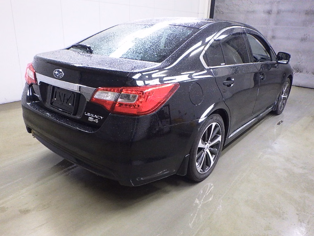SUBARU LEGACY B4