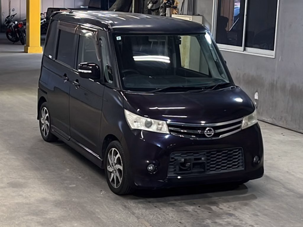 NISSAN ROOX