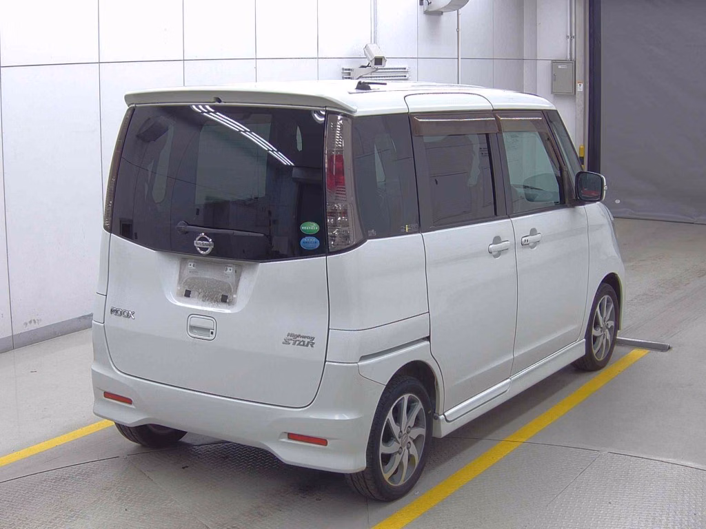 NISSAN ROOX