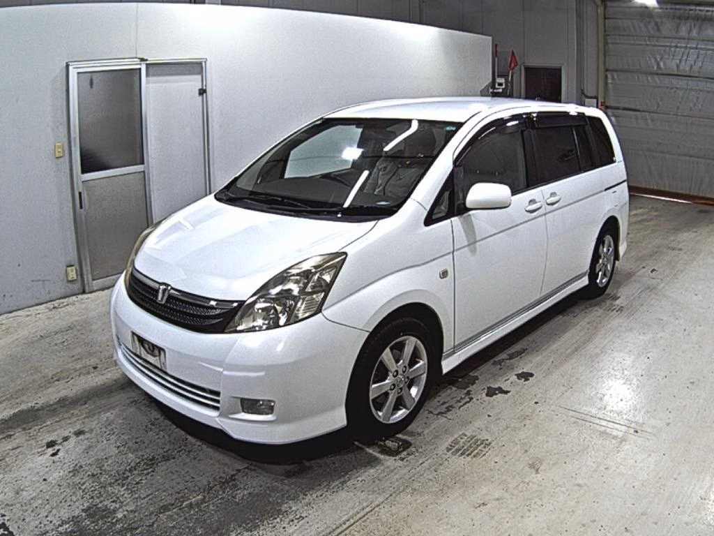 TOYOTA ISIS