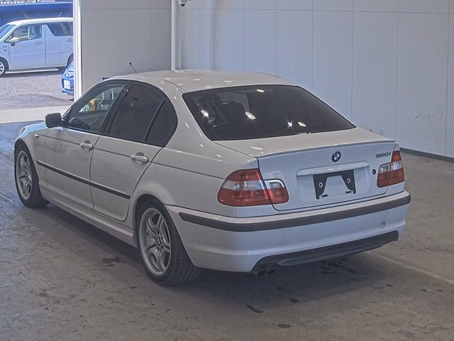 BMW 3-SERIES