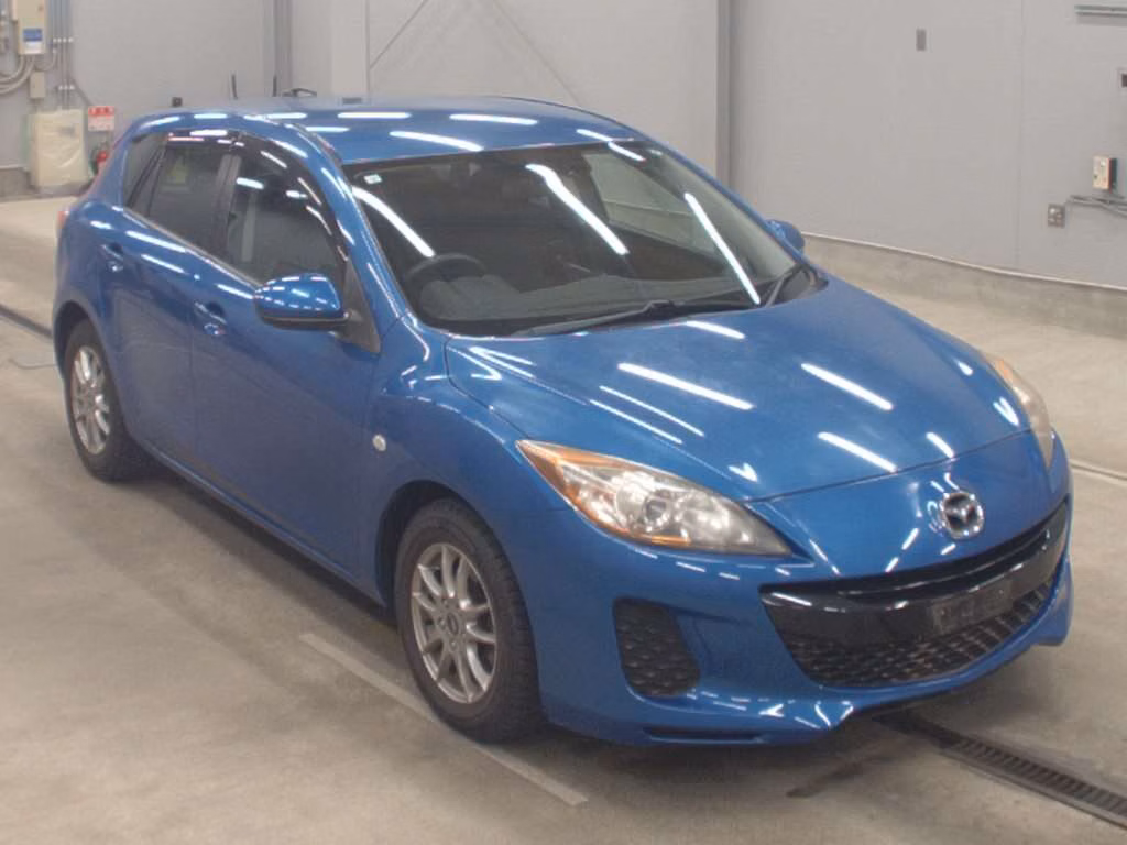 MAZDA AXELA