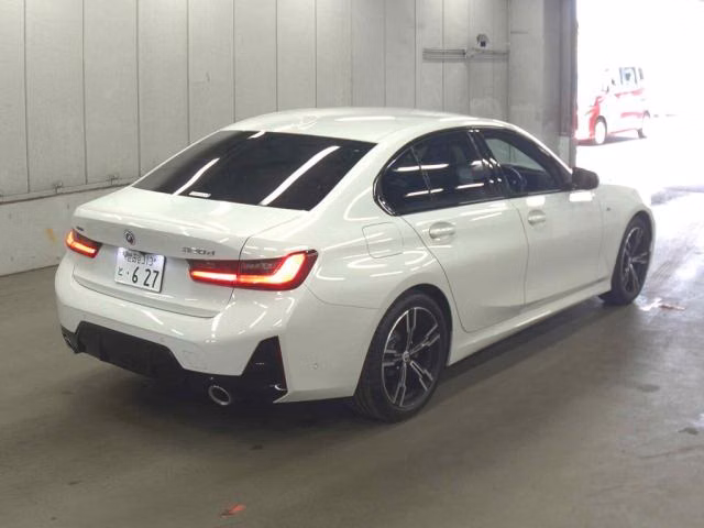 BMW 3-SERIES