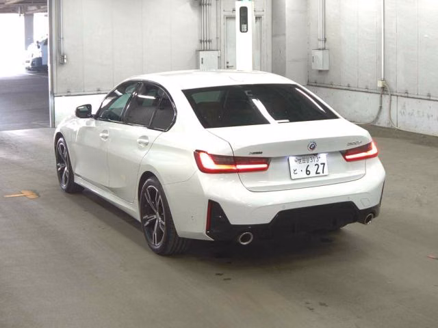 BMW 3-SERIES