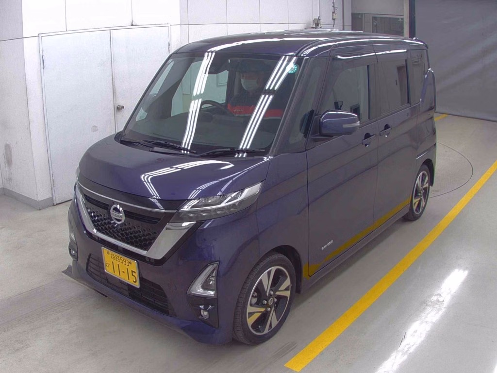 NISSAN ROOX