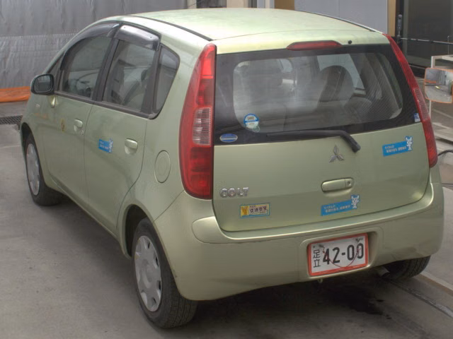 MITSUBISHI COLT