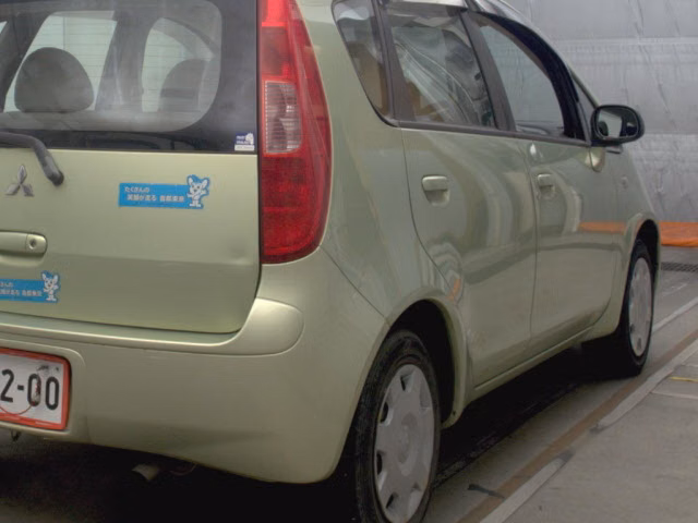 MITSUBISHI COLT