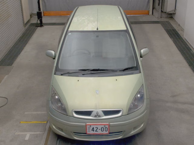 MITSUBISHI COLT