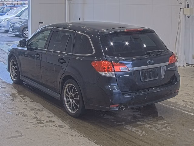 SUBARU LEGACY