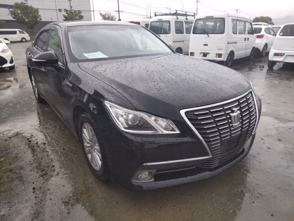 TOYOTA CROWN