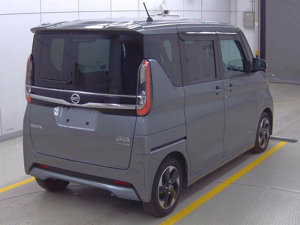 NISSAN ROOX