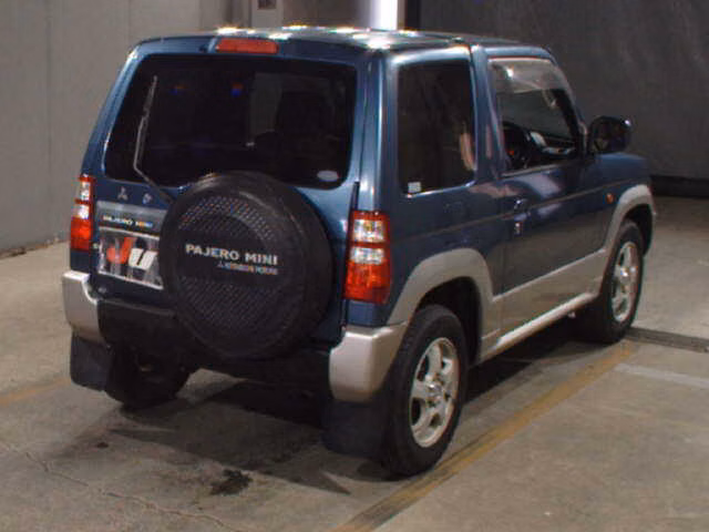 MITSUBISHI PAJERO MINI