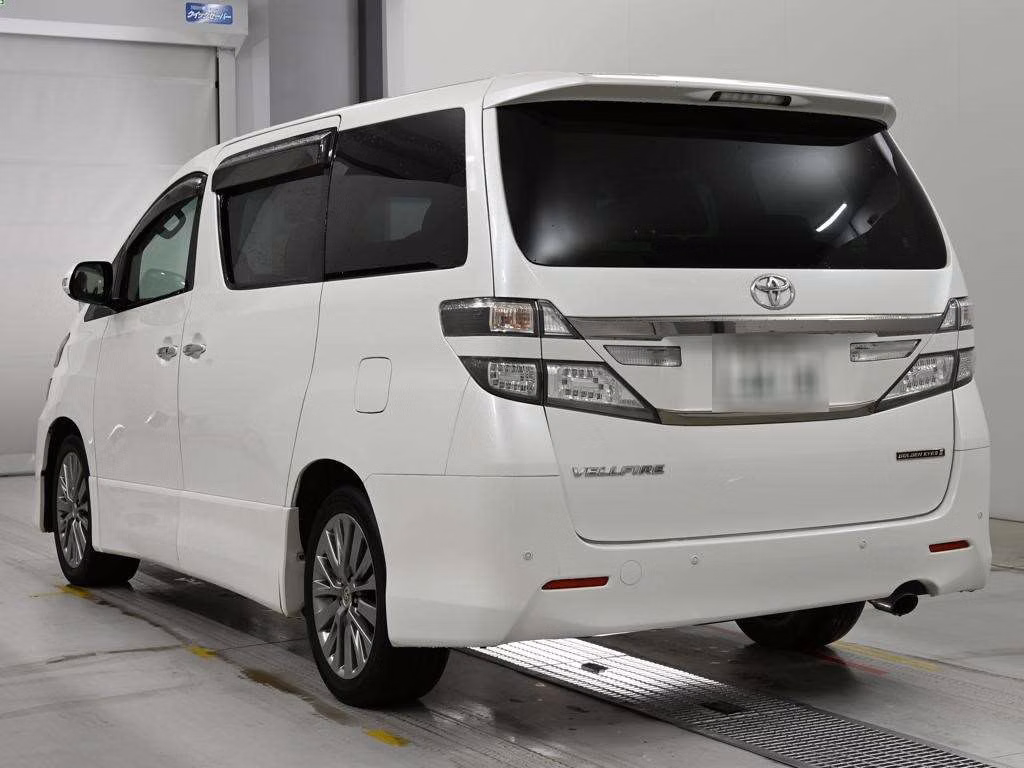 TOYOTA VELLFIRE