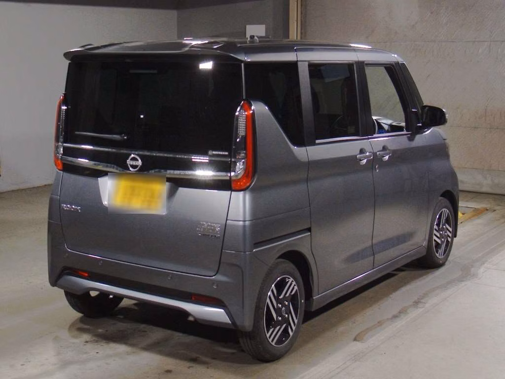 NISSAN ROOX