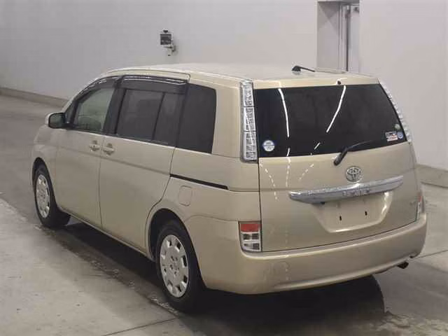 TOYOTA ISIS