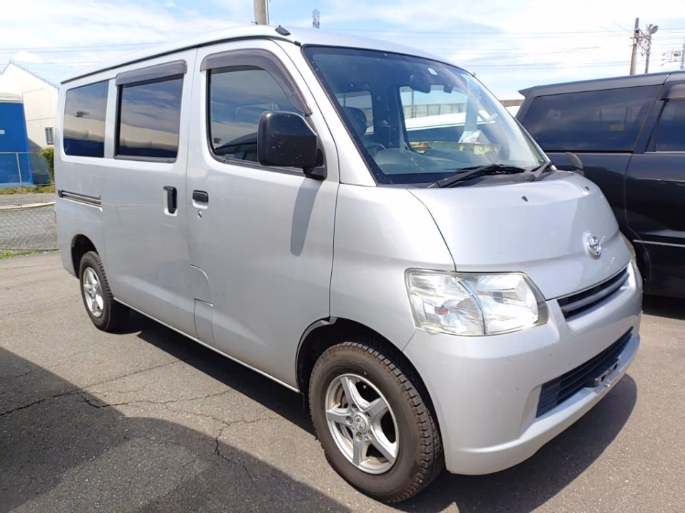 TOYOTA TOWN ACE