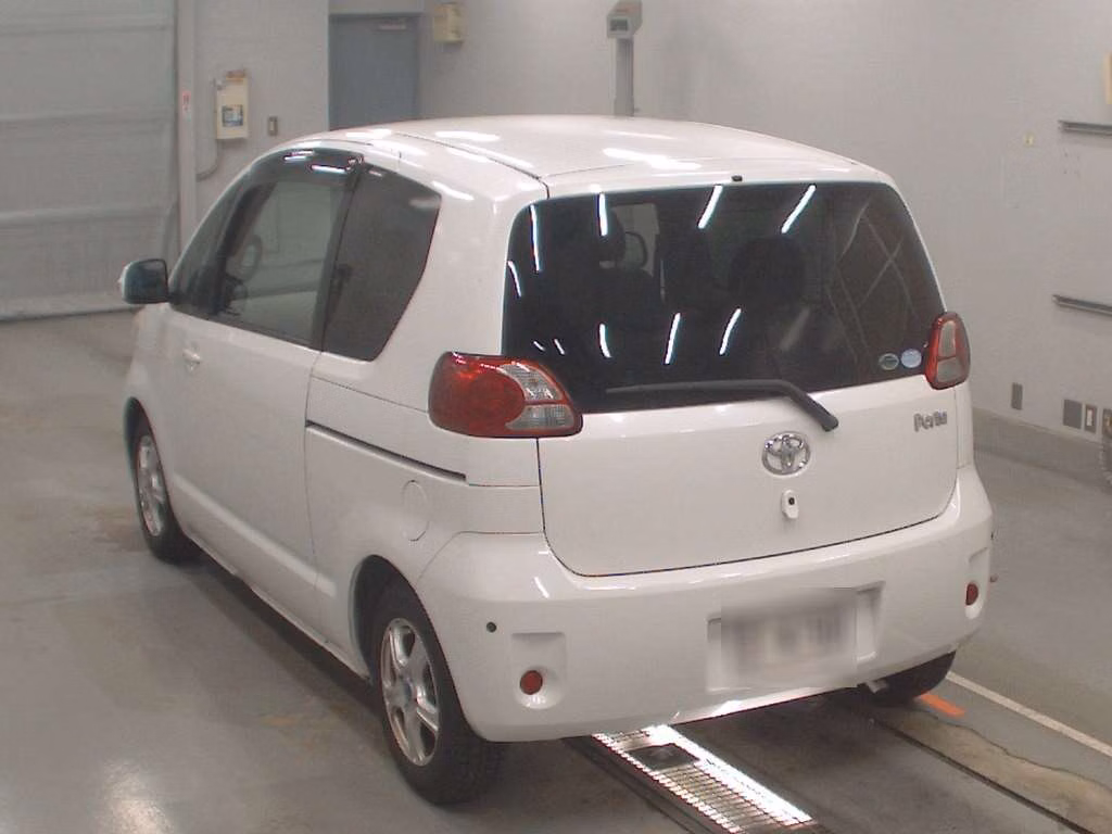 TOYOTA PORTE