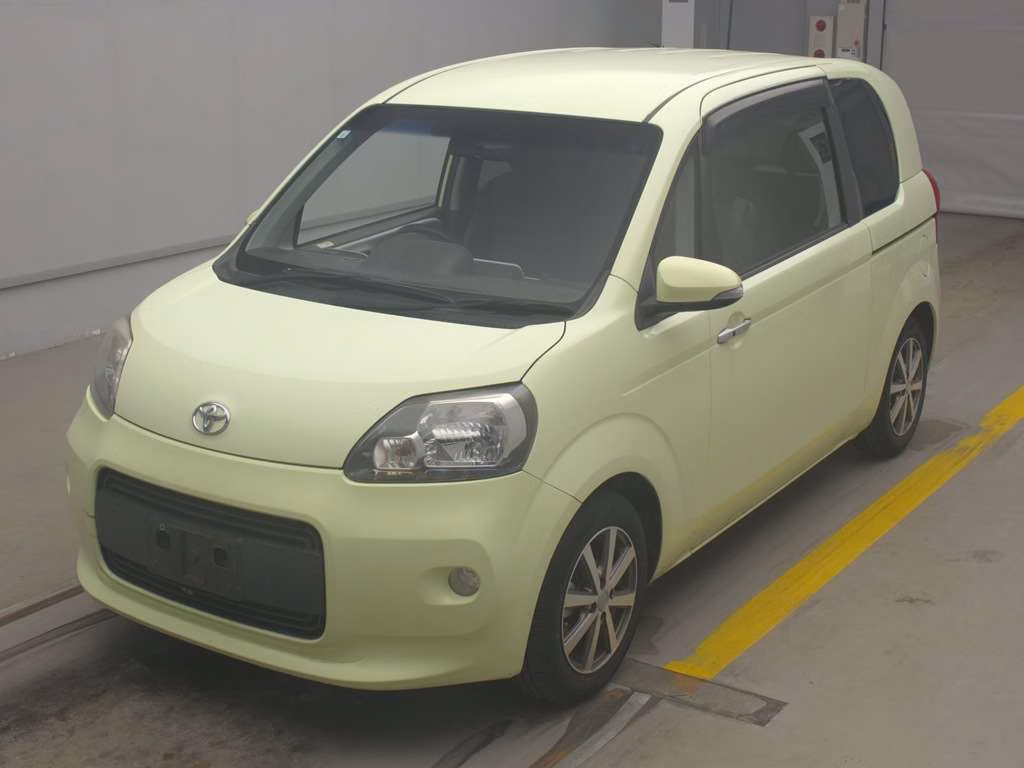 TOYOTA PORTE