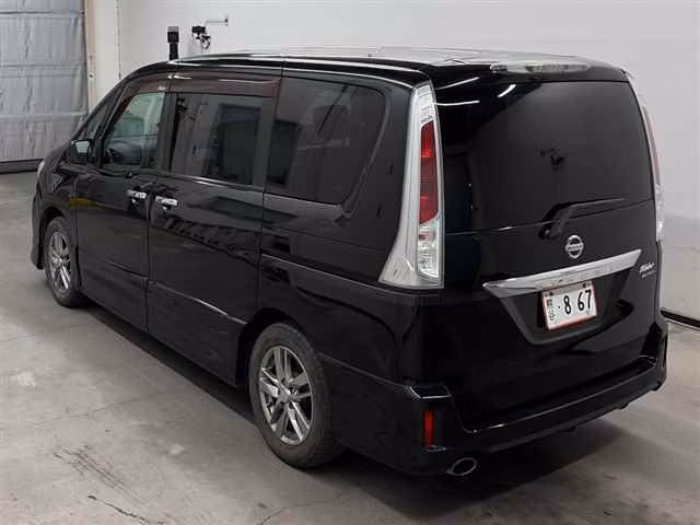 NISSAN SERENA