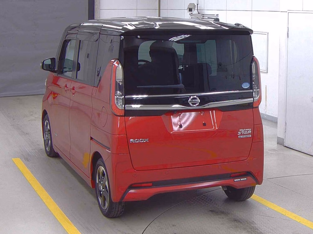 NISSAN ROOX