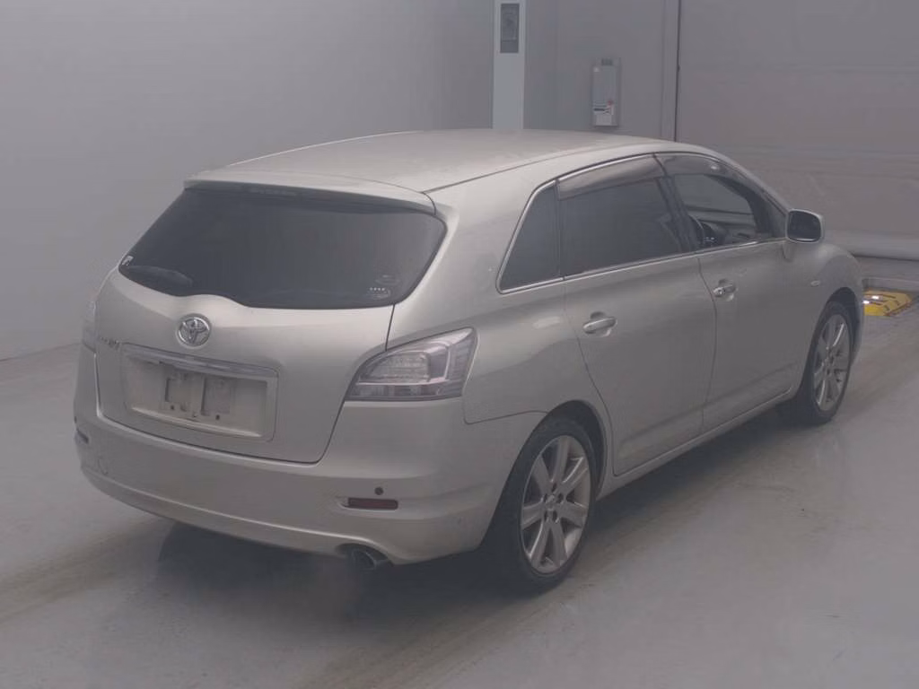 TOYOTA MARK X ZIO
