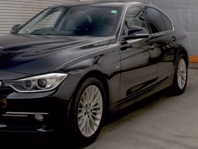 BMW 3-SERIES