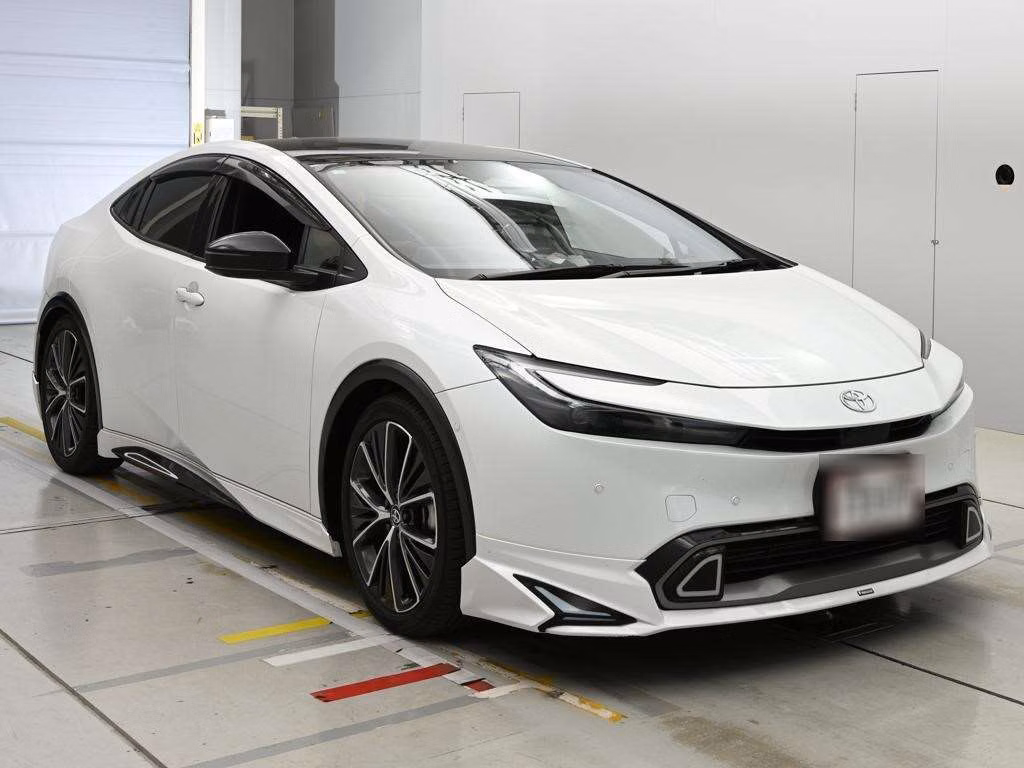 TOYOTA PRIUS