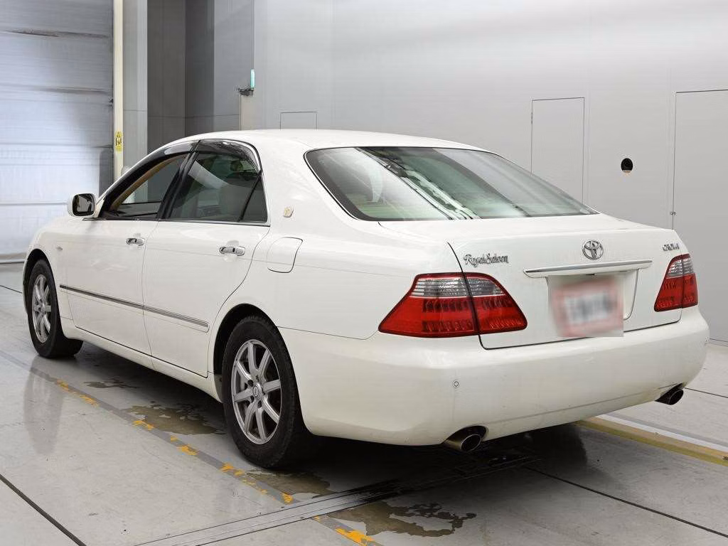 TOYOTA CROWN