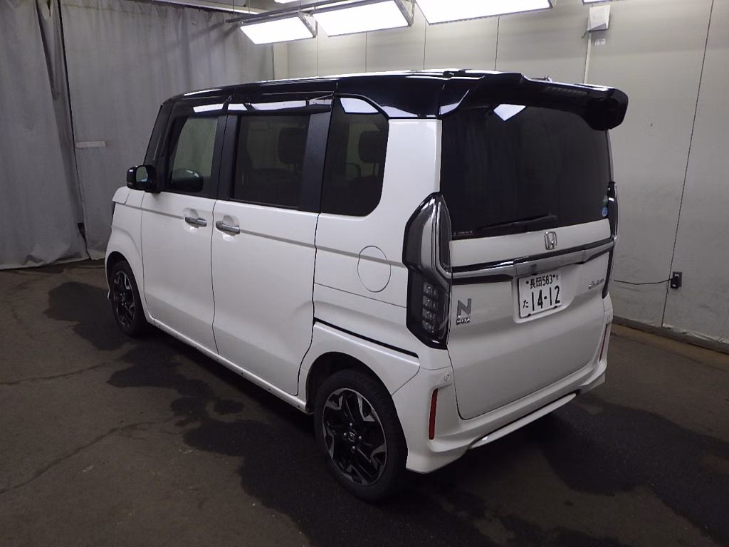 HONDA N-BOX
